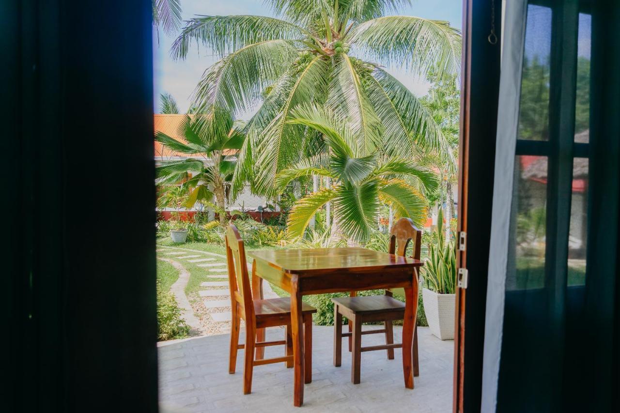 Palmera Palma Garden Level Moalboal Exterior photo